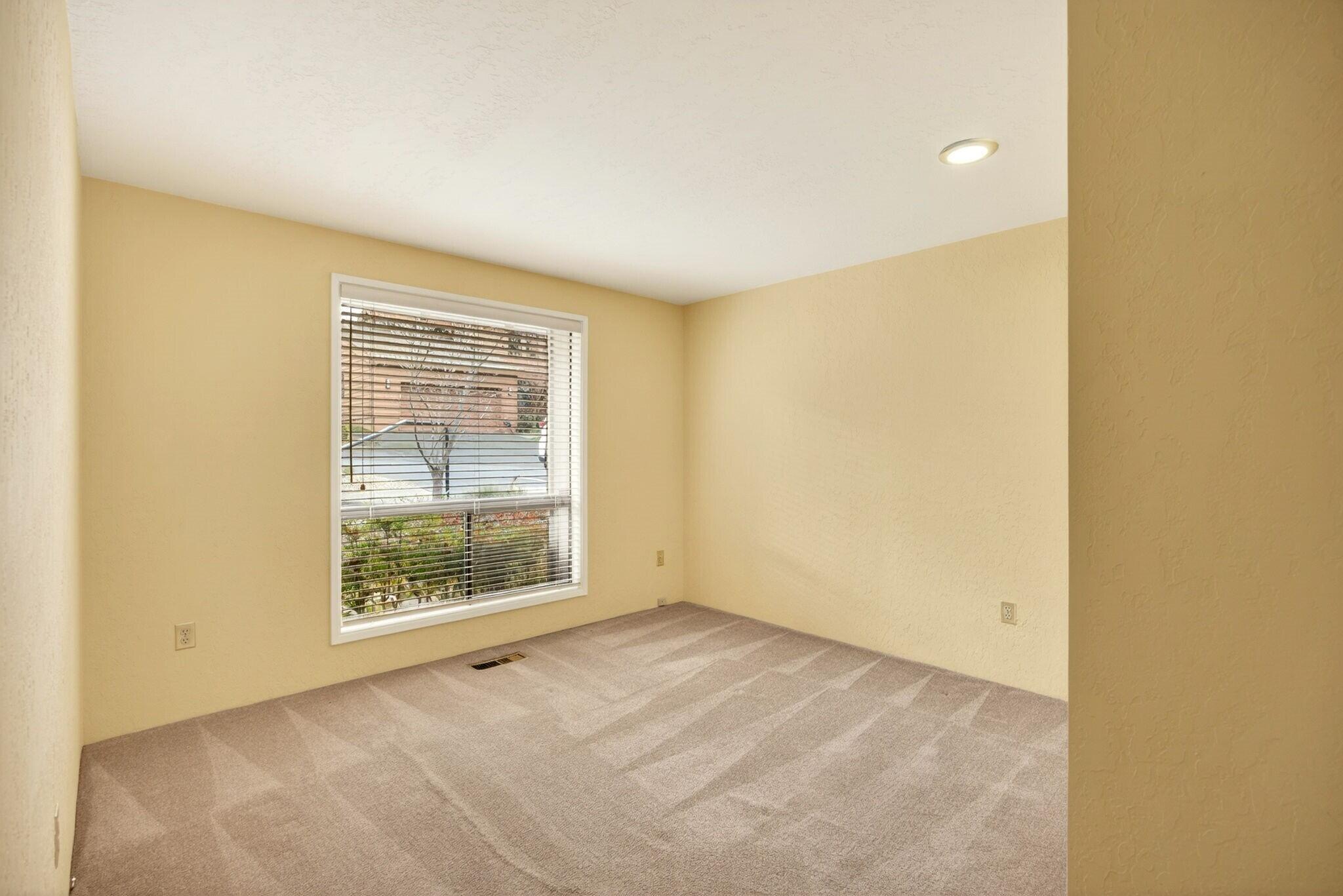 2585 Freedom Way Medford, OR 97504 - Photo 44 of 66