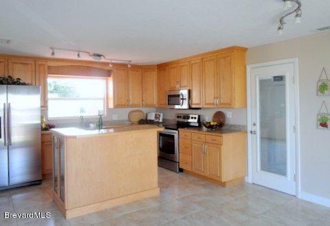 shell kitchen 2