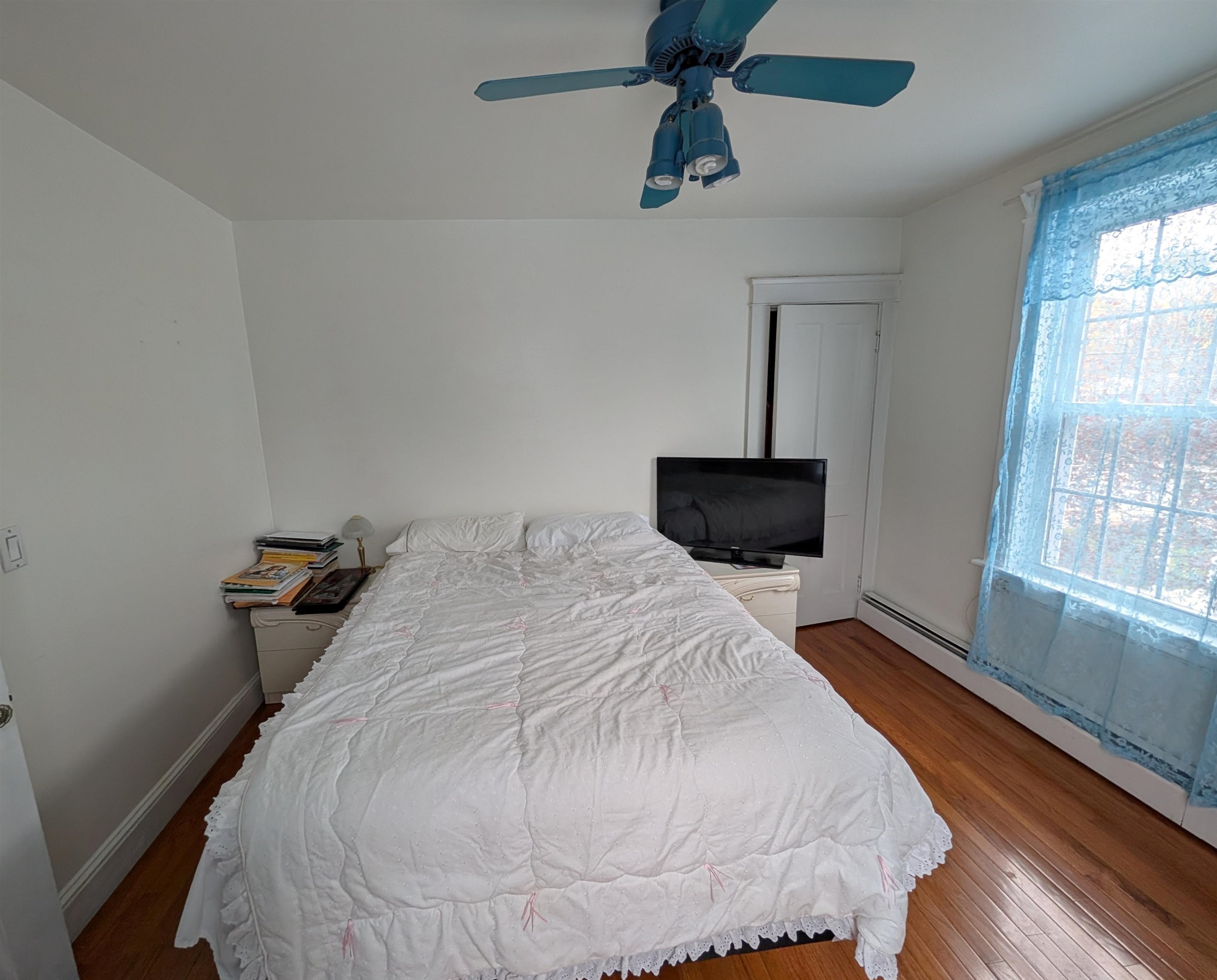 52 Mammoth Road Manchester, NH 03109 - Photo 15 of 27