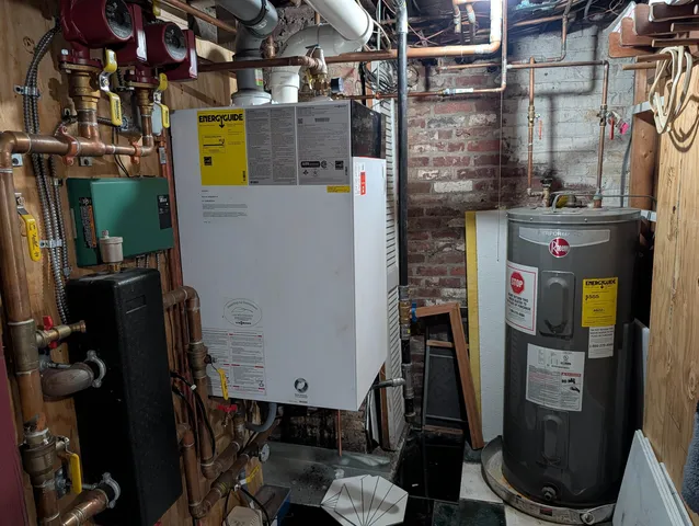 $479,900 | 52 Mammoth Road, Manchester, NH 03109