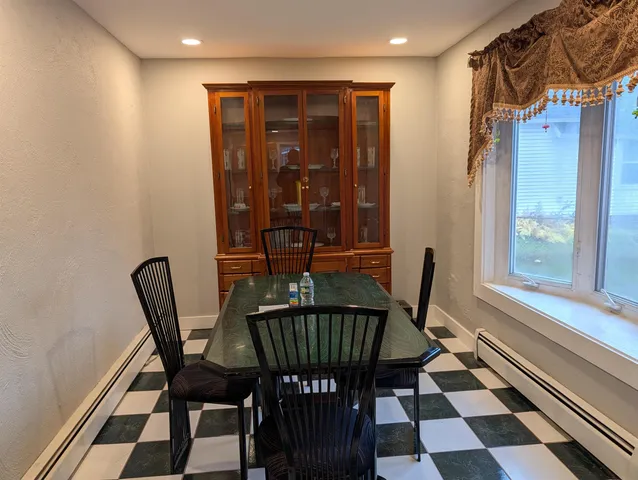 $499,900 | 52 Mammoth Road, Manchester, NH 03109