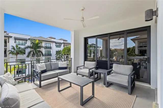 $2,890,000 | 1135 3rd Avenue South, Unit 302, Naples, FL 34102