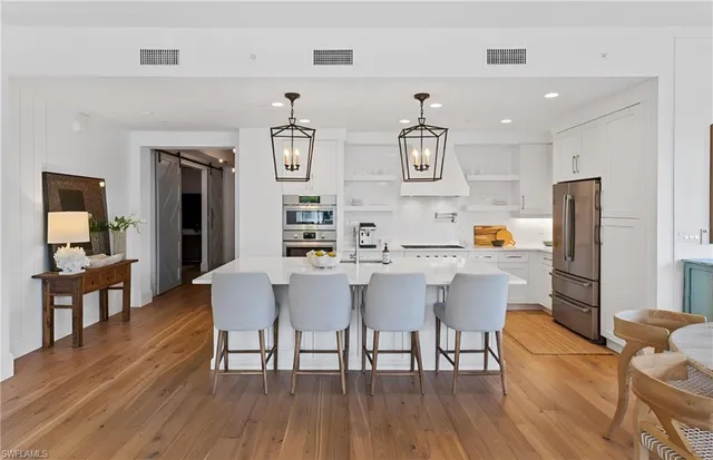 $2,890,000 | 1135 3rd Avenue South, Unit 302, Naples, FL 34102