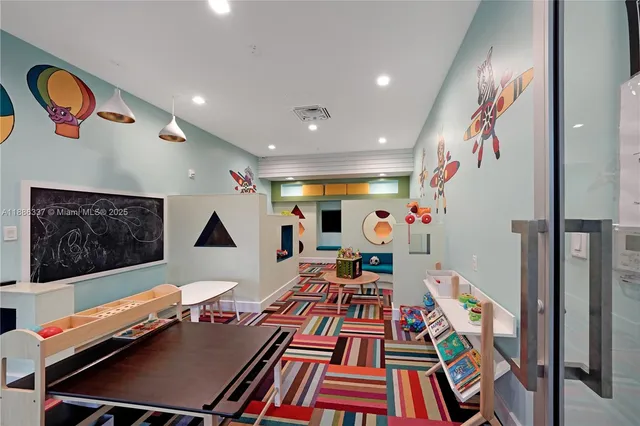 $3,300 | 8167 Northwest 41st Street, Unit E203, Doral, FL 33166