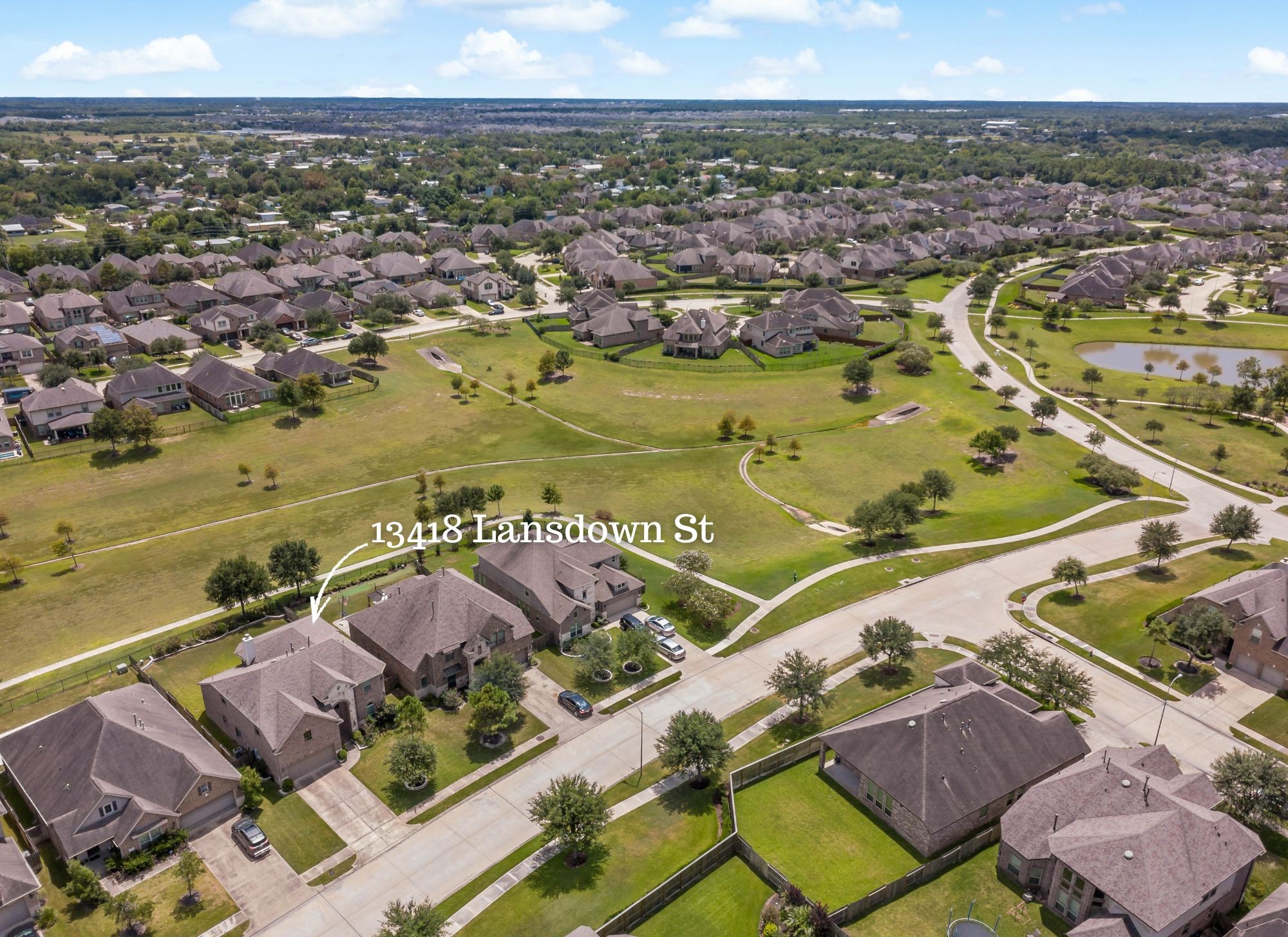 13418 Lansdown Street Rosharon, TX 77583 - Photo 4 of 49 Gallery Image 4