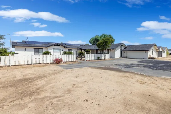 $879,000 | 11171 Highway 145, Madera, CA 93637