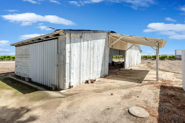 $879,000 | 11171 Highway 145, Madera, CA 93637