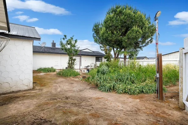 $879,000 | 11171 Highway 145, Madera, CA 93637