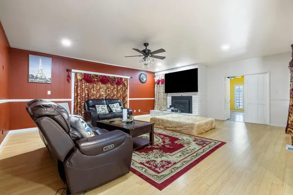 $879,000 | 11171 Highway 145, Madera, CA 93637