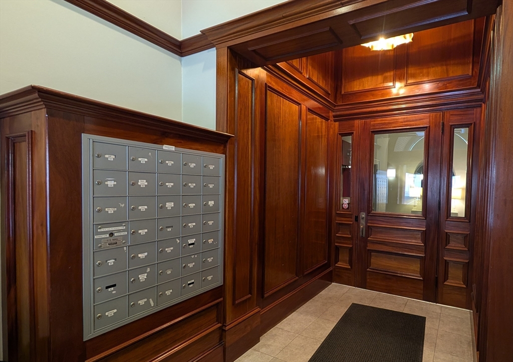 9 Appleton Street, Unit 403 Boston, MA 02116 - Photo 10 of 16
