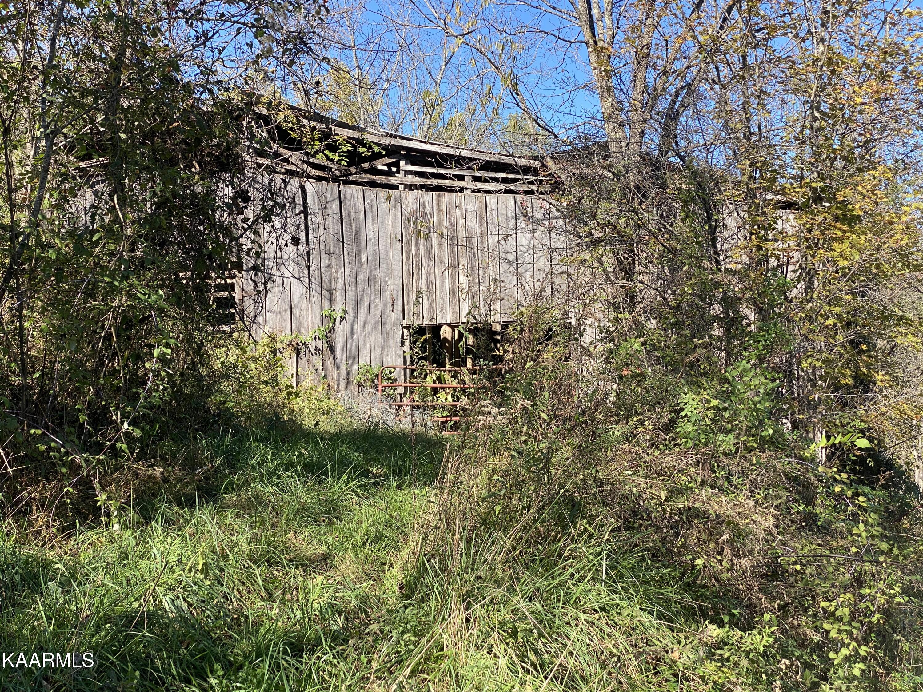 224 Haley Road Rose Hill, VA 24281 - Photo 11 of 20 17BD259C-74CC-4699-88F7-F87178AC1109