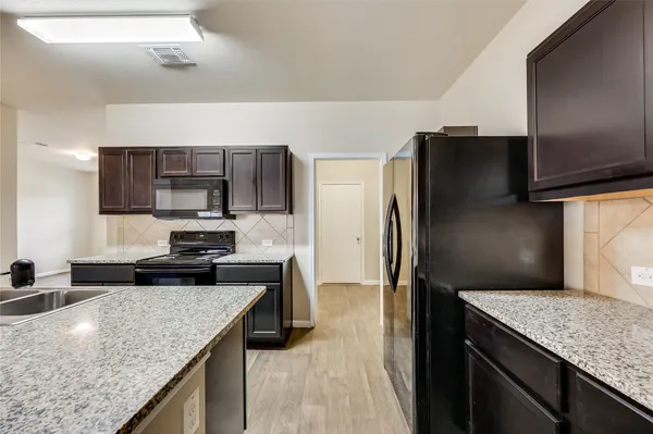 $2,400 | 3205 Ortman Drive, Pflugerville, TX 78660