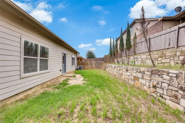 $2,400 | 3205 Ortman Drive, Pflugerville, TX 78660