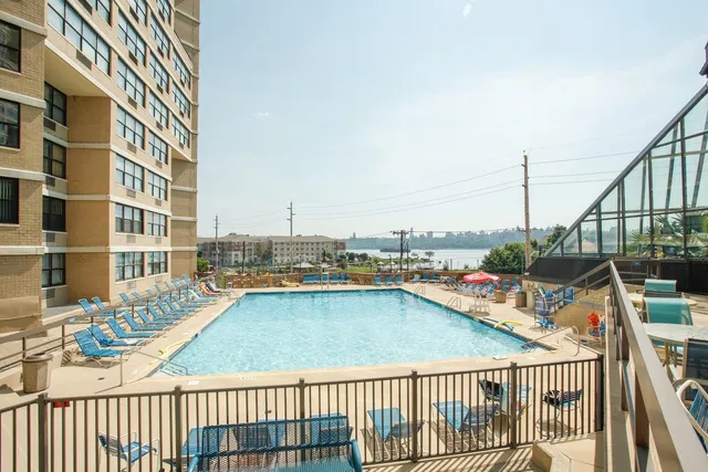 $328,000 | 7000 Boulevard East, Unit 30A, Guttenberg, NJ 07093