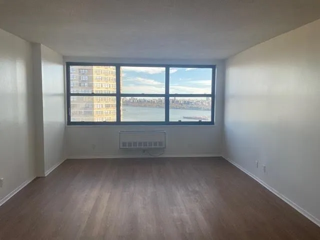 $328,000 | 7000 Boulevard East, Unit 30A, Guttenberg, NJ 07093