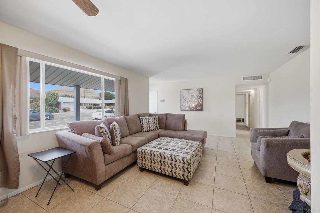 28536 Murrieta Road Menifee, CA 92586 - Photo 4 of 26