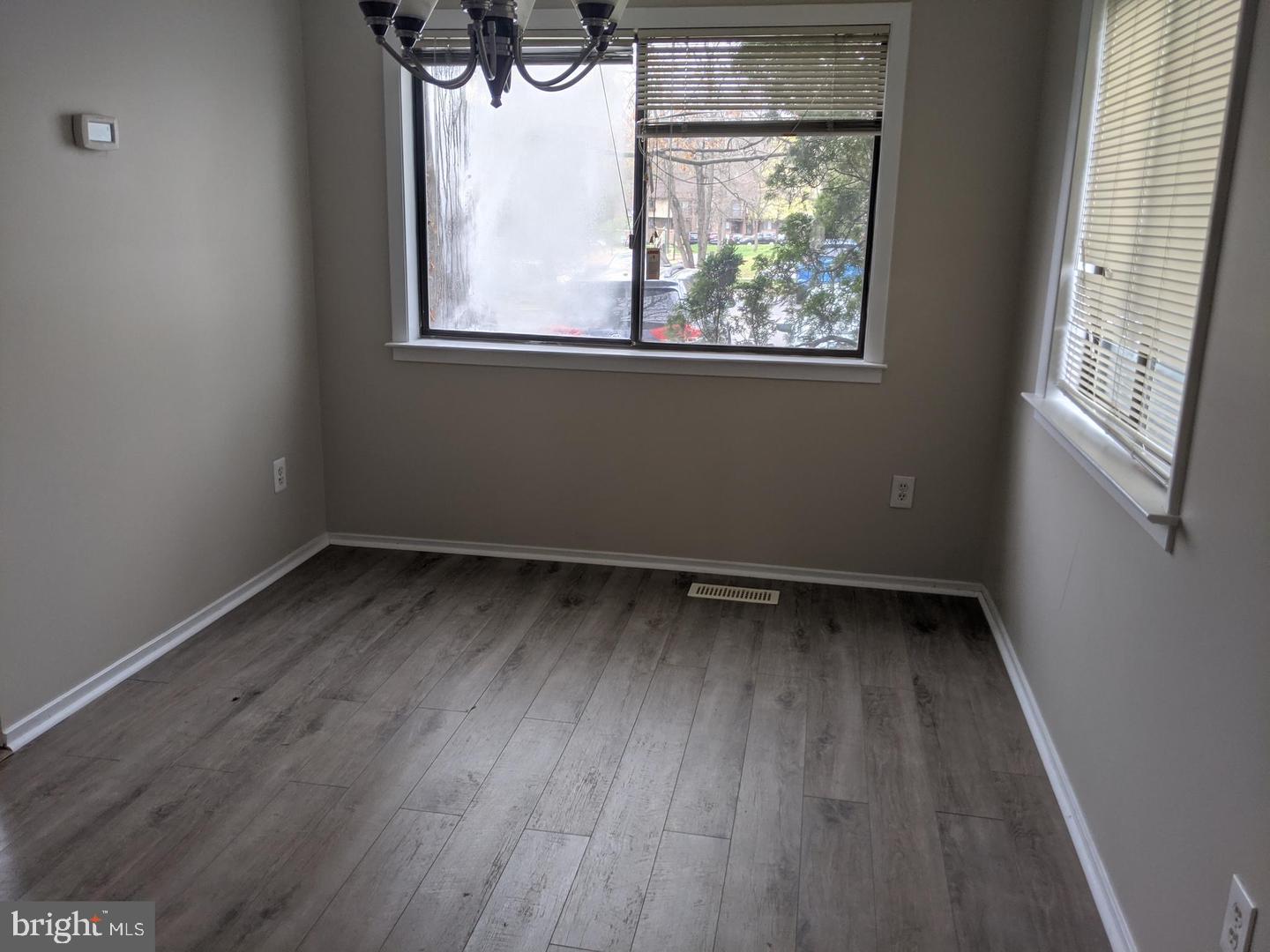 8515 Jenner Court Springfield, VA 22153 - Photo 2 of 15 Gallery Image 2