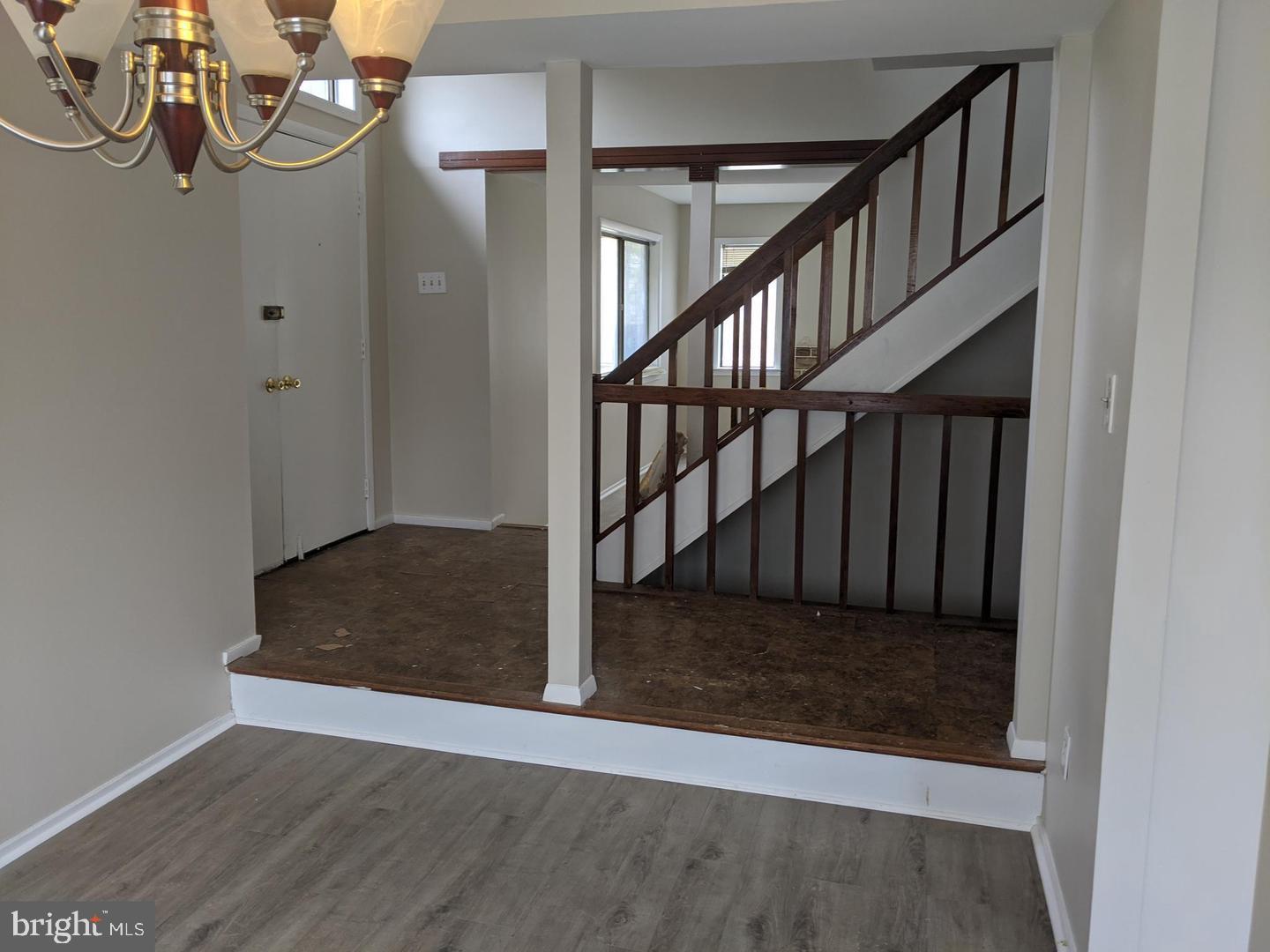 8515 Jenner Court Springfield, VA 22153 - Photo 3 of 15 Gallery Image 3