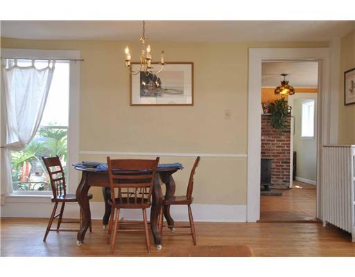 212 Main Street Freeport, ME 04032 - Photo 5 of 18 Dining Room.