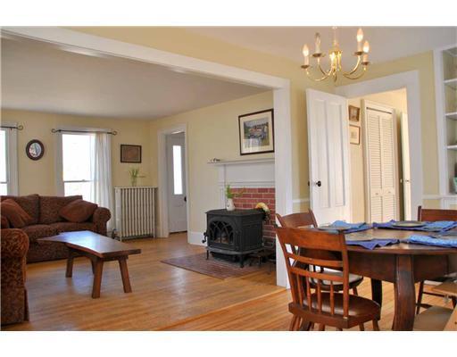 212 Main Street Freeport, ME 04032 - Photo 6 of 18 Dining Room.