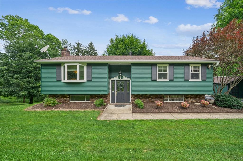218 4th Street Houston, PA 15342 - Photo 1 of 37 Welcome to 218 4th St