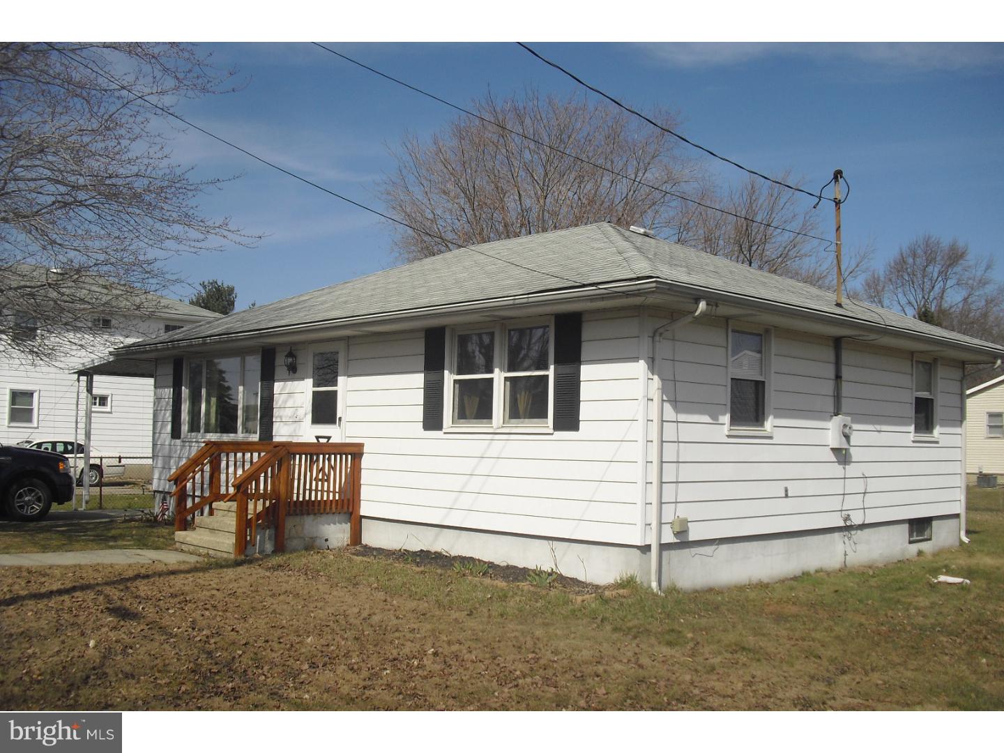 146 Cornell Road Pennsville, NJ 08070 - Photo 3 of 12 Exterior Side