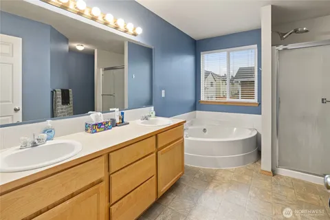 $505,000 | 18135 72nd Avenue East, Puyallup, WA 98375