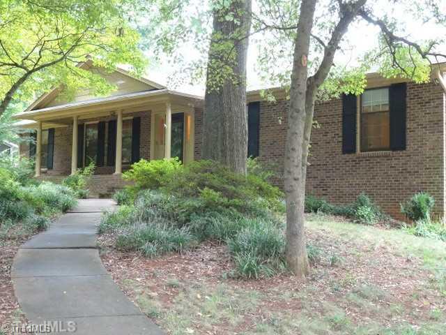 7013 Bridgewood Road Clemmons, NC 27012 - Photo 1 of 16 Exterior Front.