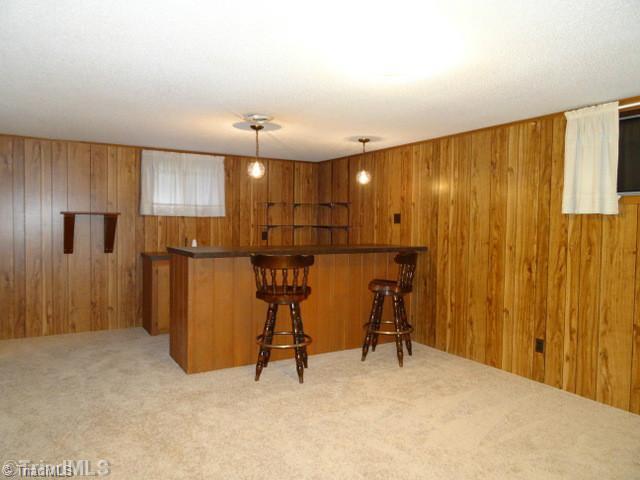 7013 Bridgewood Road Clemmons, NC 27012 - Photo 12 of 16 Den/Family/Great Room.