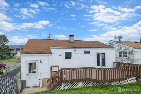 $579,900 | 254 East George Place, Iselin, NJ 08830