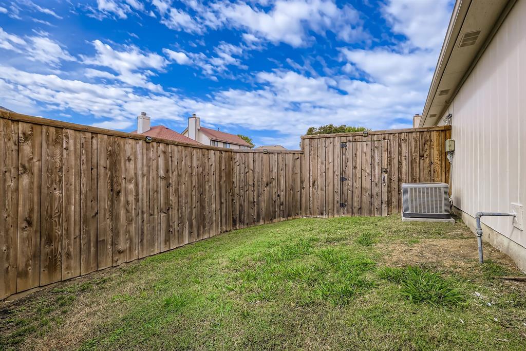 4319 Harvest Hill Road Carrollton, TX 75010 - Photo 27 of 28 View of fenced backyard