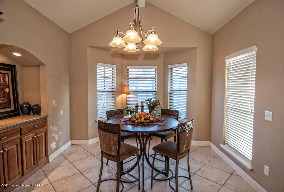 7808 Bayswater Road Amarillo, TX 79119 - Photo 16 of 46 BREAKFAST NOOK VIEW 1