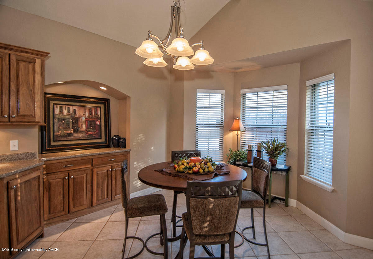 7808 Bayswater Road Amarillo, TX 79119 - Photo 17 of 46 BREAKFAST NOOK VIEW 2