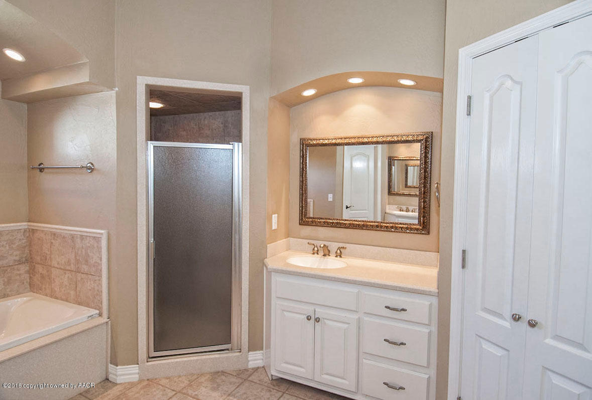 7808 Bayswater Road Amarillo, TX 79119 - Photo 24 of 46 MASTER BATH VIEW 2