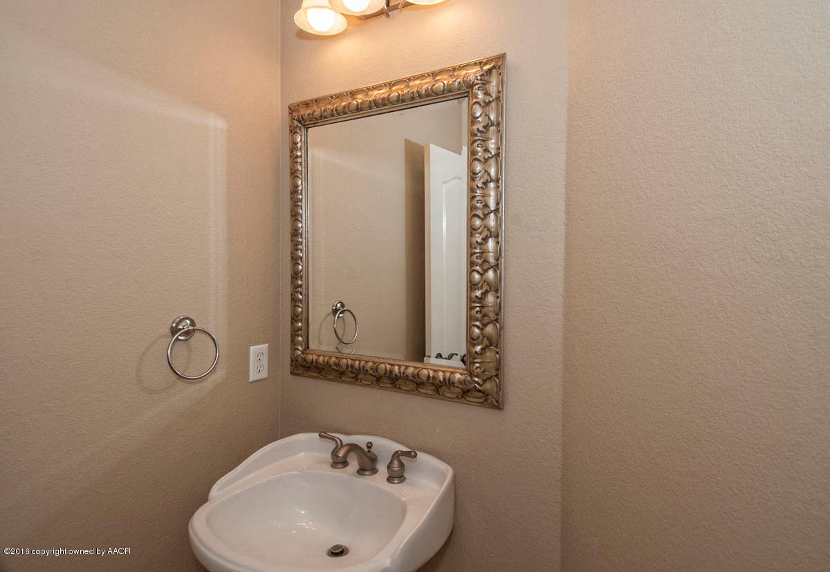 7808 Bayswater Road Amarillo, TX 79119 - Photo 33 of 46 BATHROOM 3