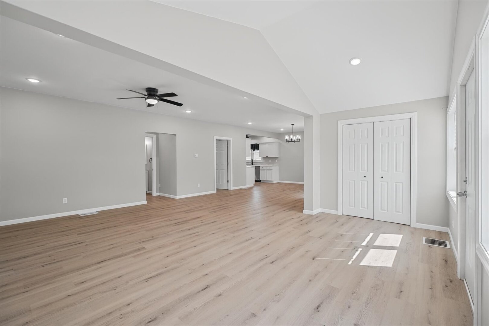 301 Clark Street Georgetown, IL 61846 - Photo 10 of 39 Gallery Image 10