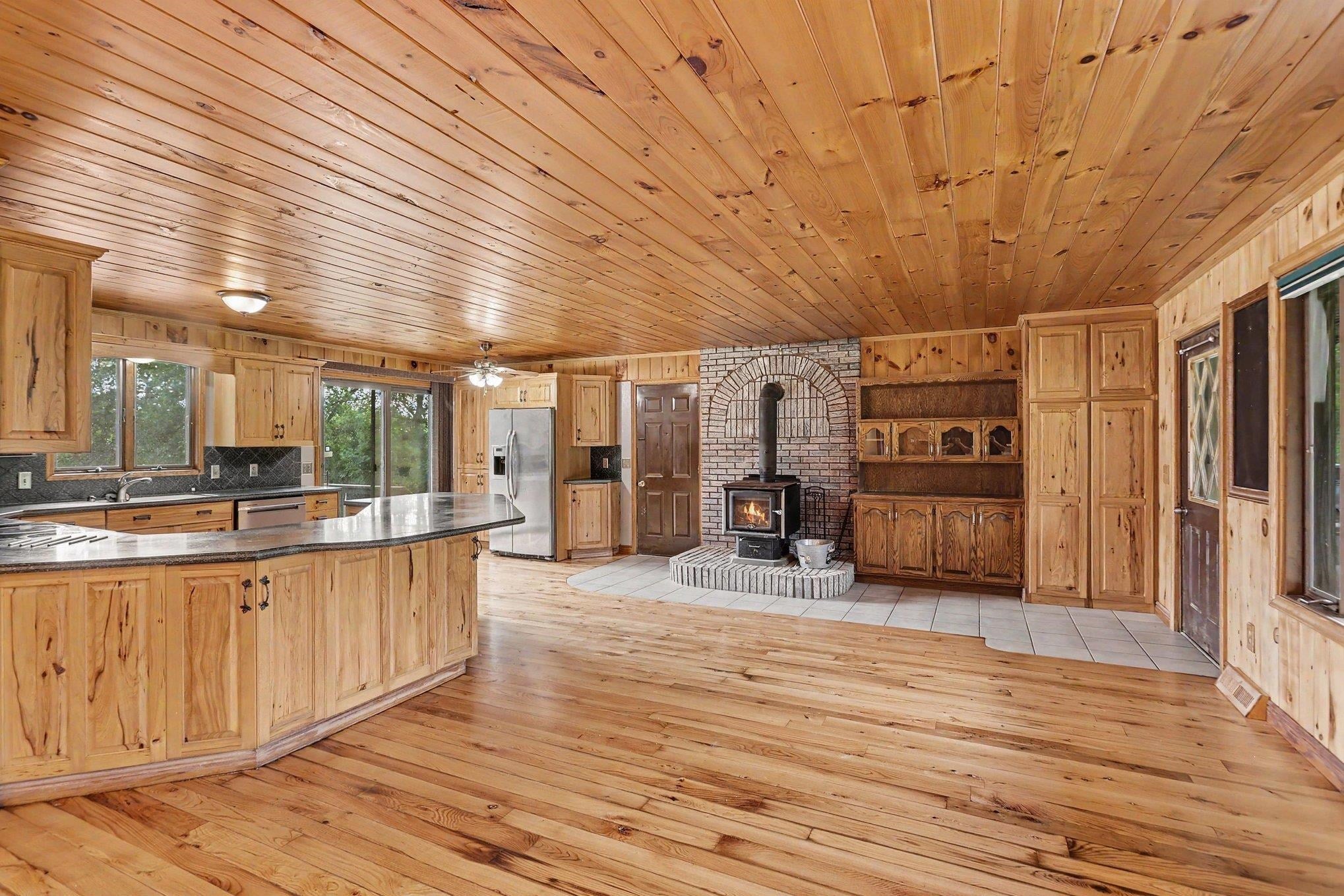 1888 East Erickson Road Pinconning, MI 48650 - Photo 19 of 29 Gallery Image 19