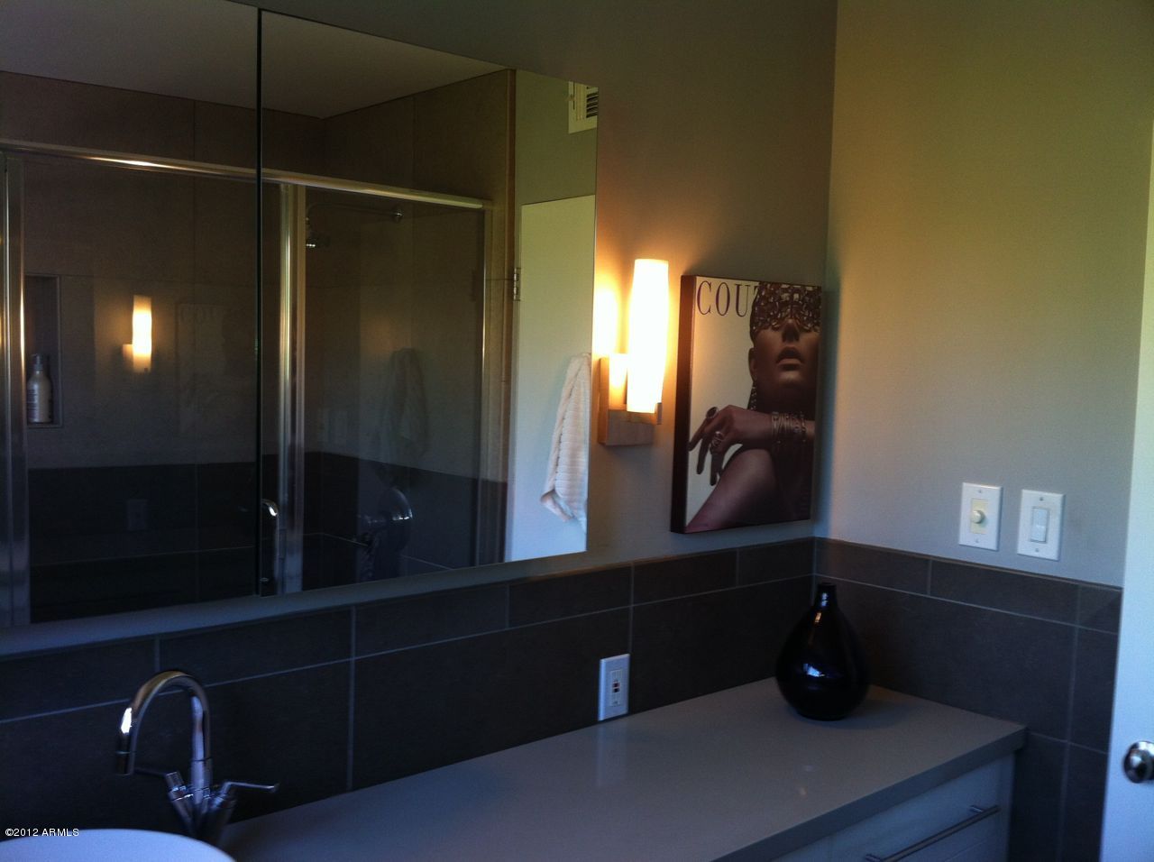 140 East Coronado Road, Unit 22 Phoenix, AZ 85004 - Photo 10 of 19 Hall Bathroom 1