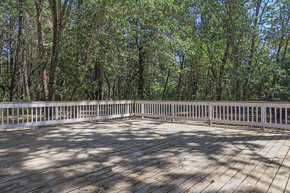 131 Cheney Creek Road Grants Pass, OR 97527 - Photo 21 of 40 82193375-B788-4B1B-80CF-823EF4BF705C