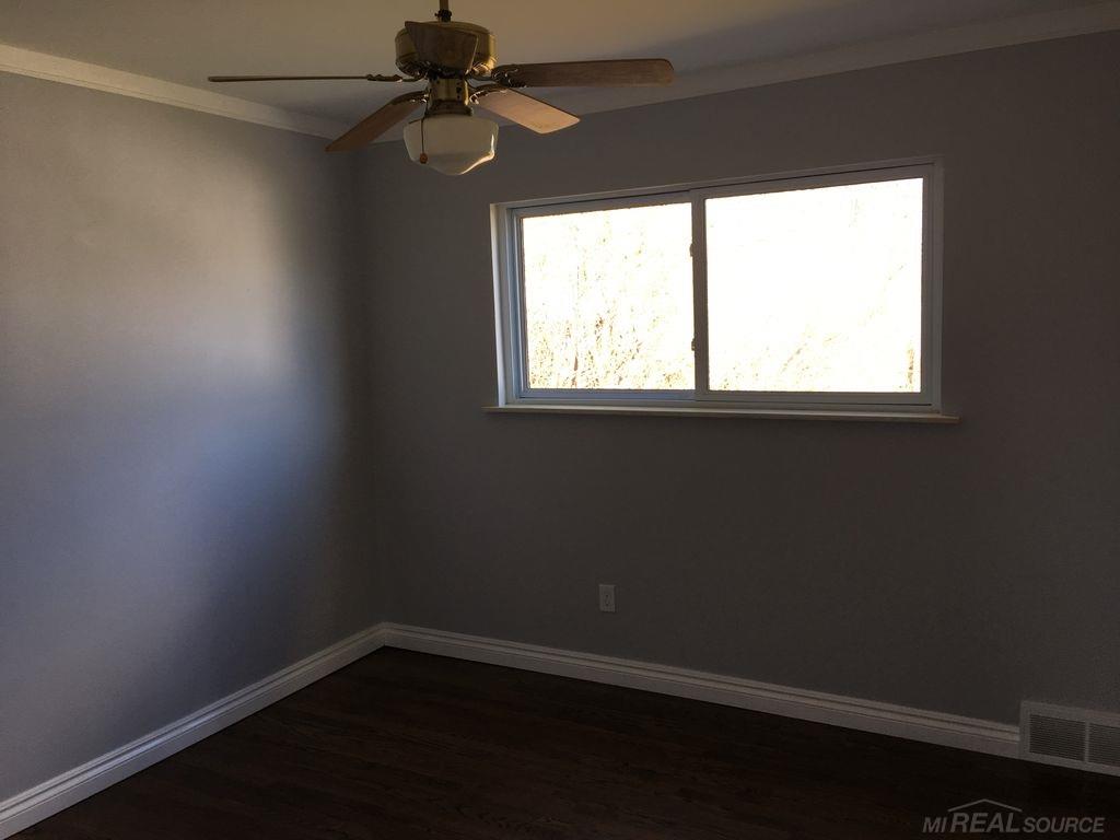 25650 Rubin Road Warren, MI 48089 - Photo 17 of 32