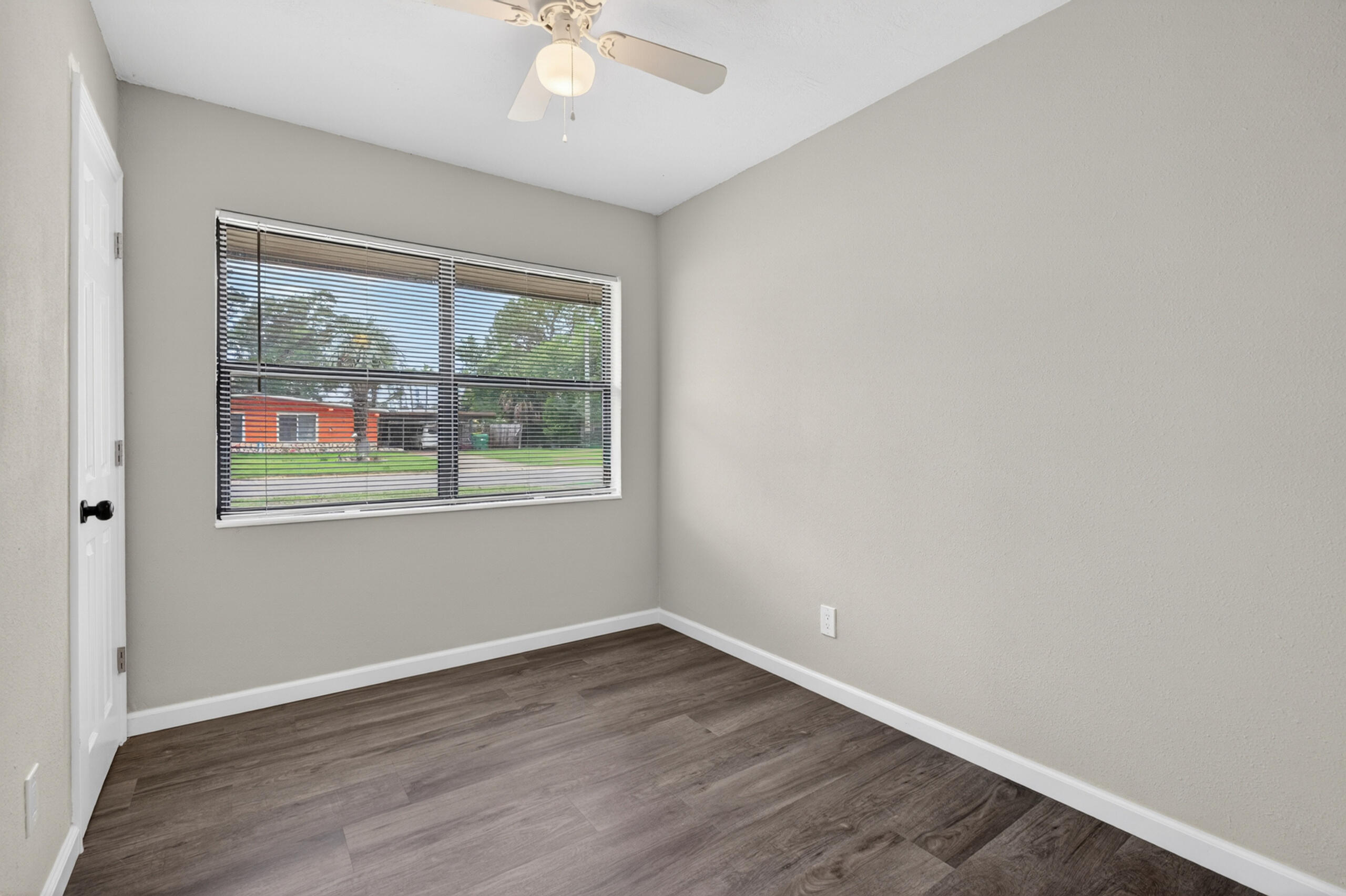 670 Shrewsbury Road Mary Esther, FL 32569 - Photo 6 of 48 010_670 shrewsbury road-9