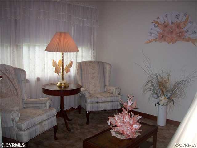 8911 Stagg Run Road Charles City, VA 23030 - Photo 4 of 12 Living Room - FORMAL LIVING ROOM