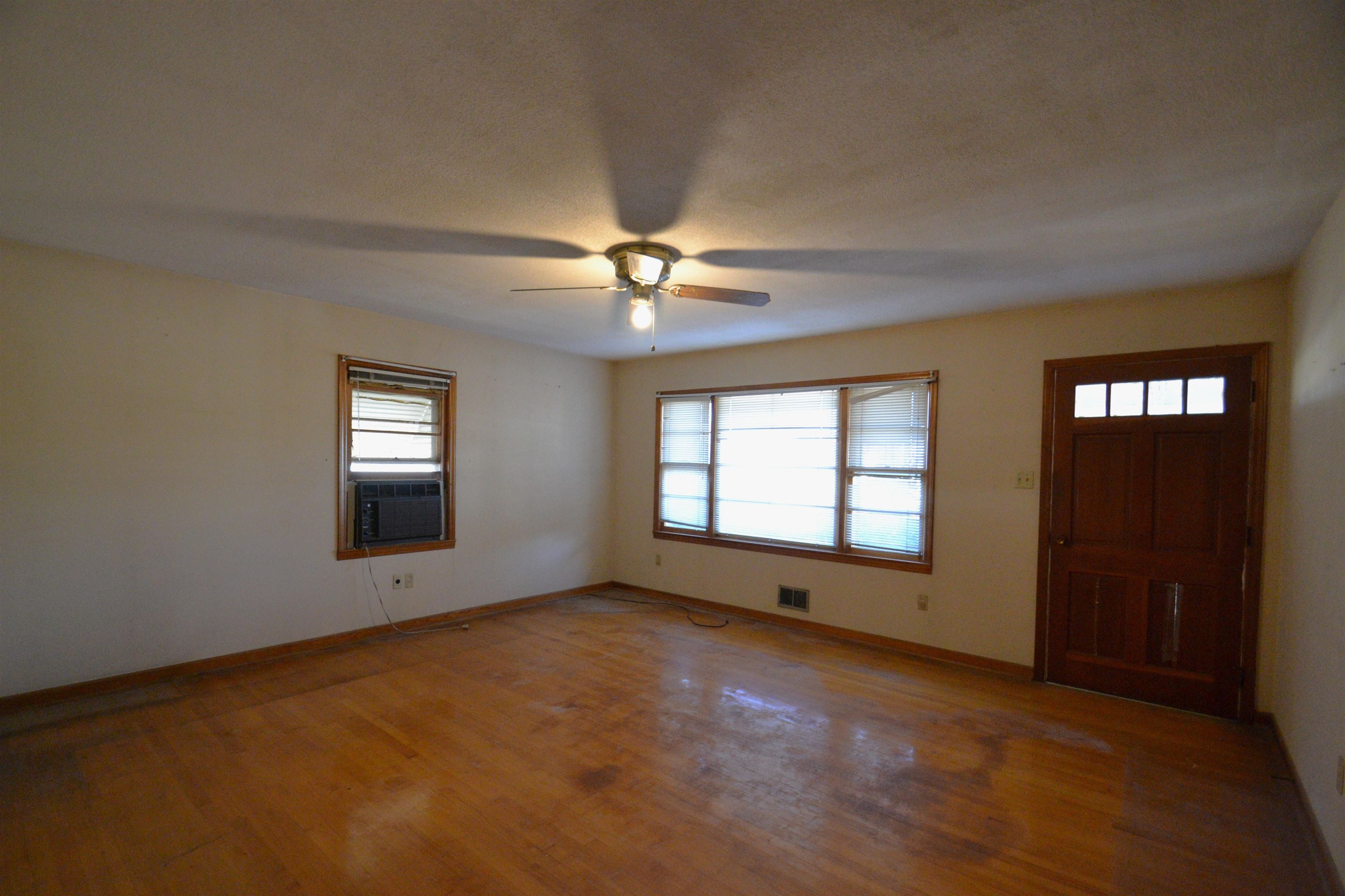 745 Patterson Road Spartanburg, SC 29307 - Photo 3 of 18 Gallery Image 3