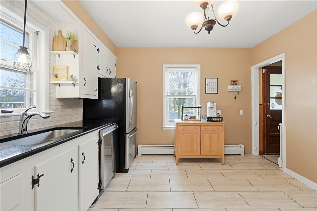 44 Eddy Street Cumberland, RI 02864 - Photo 8 of 26