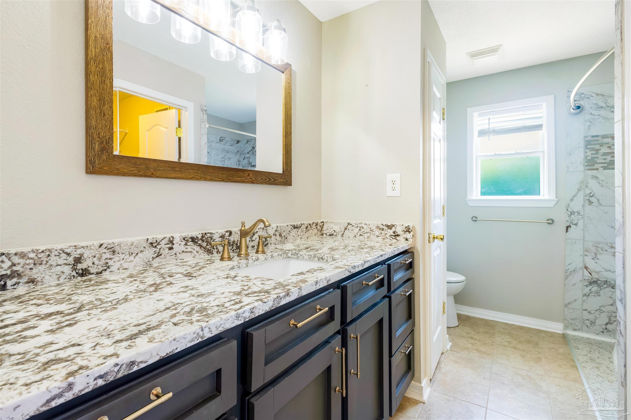 2104 Frontera Street Navarre, FL 32566 - Photo 38 of 47
