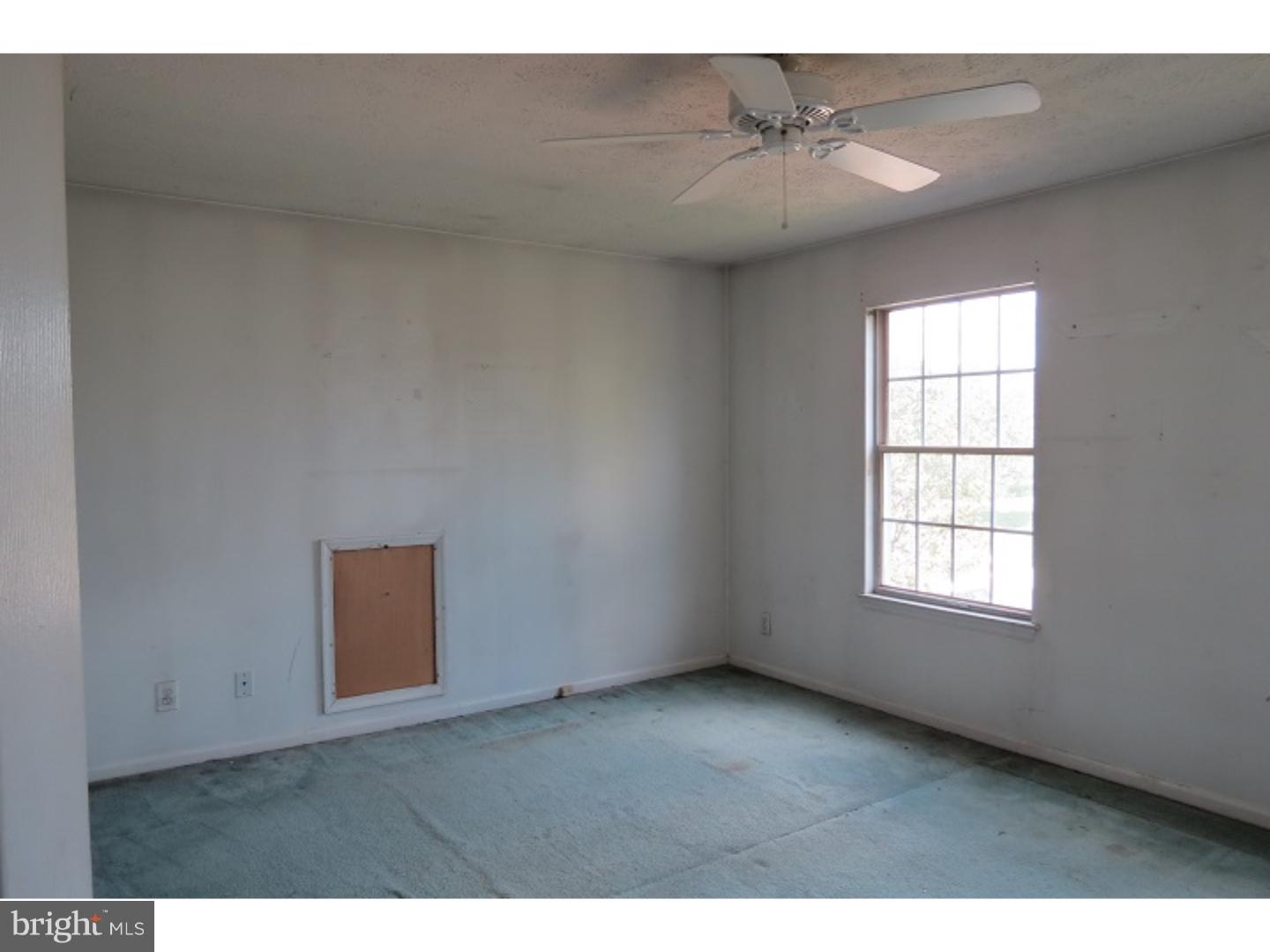 76 Raintree Drive Sicklerville, NJ 08081 - Photo 10 of 20