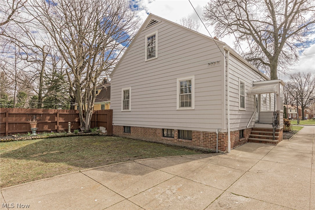 4017 Bluestone Road Cleveland Heights, OH 44121 - Photo 27 of 30 Gallery Image 27
