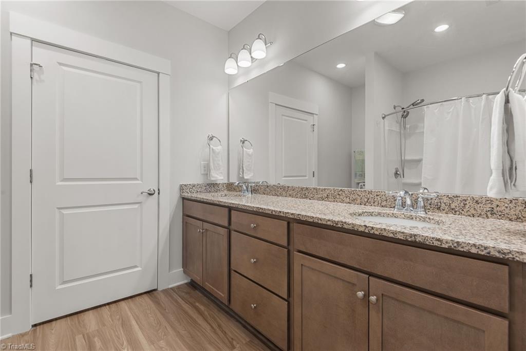 3933 Sudley Point Jamestown, NC 27282 - Photo 13 of 20