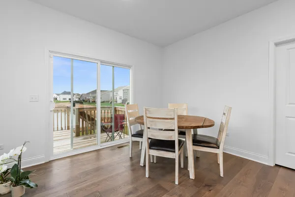 $3,900 | 1014 Dr John Burkey Drive, Algonquin, IL 60102