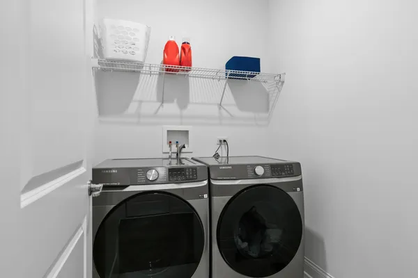 $3,900 | 1014 Dr John Burkey Drive, Algonquin, IL 60102